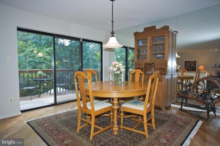 11607 Clubhouse Court Reston, VA 20190 - Photo 11 of 19 Dining Room