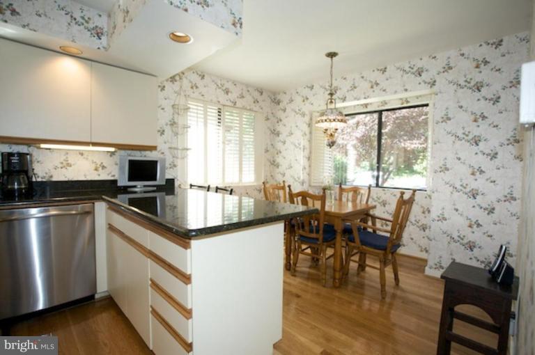 11607 Clubhouse Court Reston, VA 20190 - Photo 15 of 19 Kitchen #3