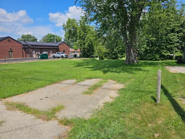 $159,900 | 2608 Woodlawn Road, Sterling, IL 61081