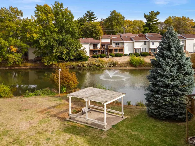 $132,500 | 903 North Linden Street, Unit 17, Normal, IL 61761