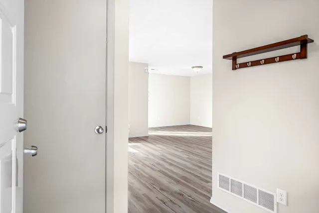 $132,500 | 903 North Linden Street, Unit 17, Normal, IL 61761