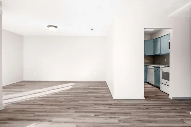 $132,500 | 903 North Linden Street, Unit 17, Normal, IL 61761