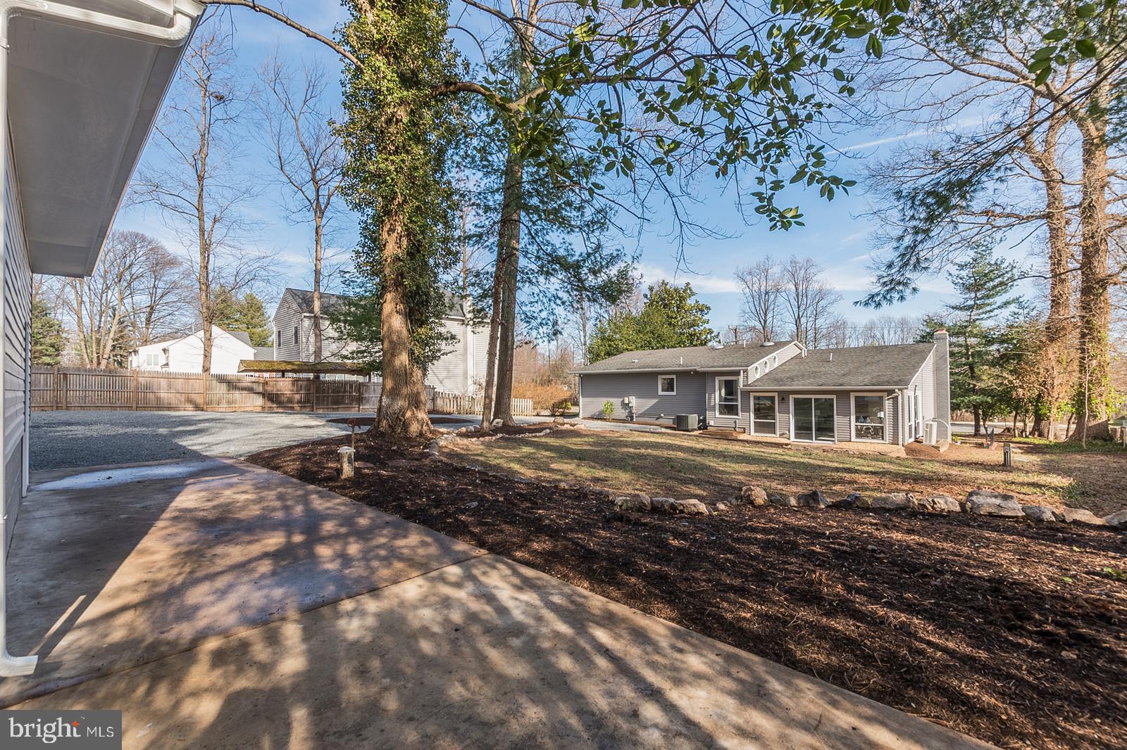 1072 Utterback Store Road Great Falls, VA 22066 - Photo 28 of 30