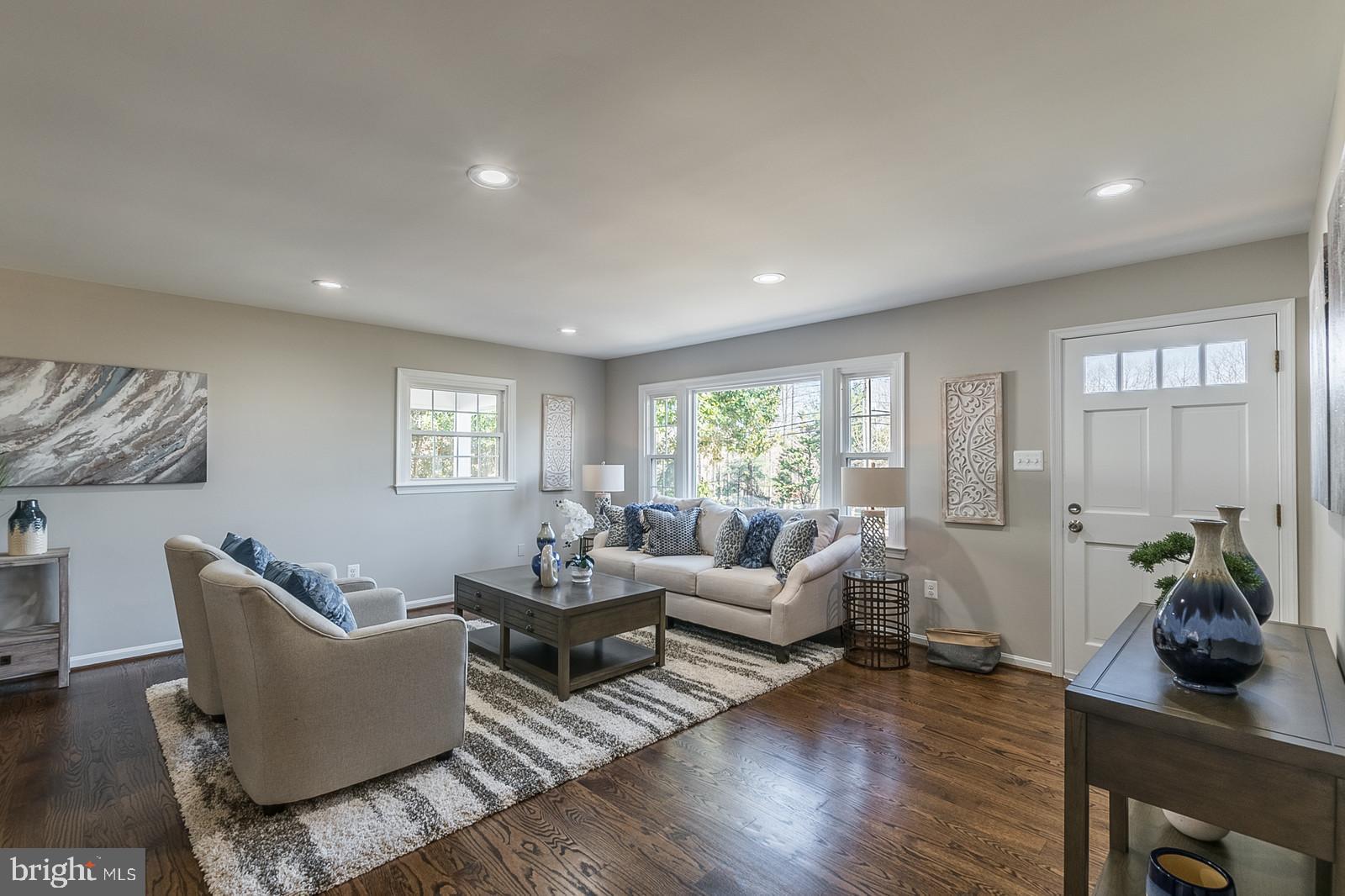 1072 Utterback Store Road Great Falls, VA 22066 - Photo 7 of 30