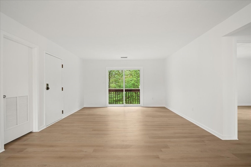 330 Sunderland Road, Unit 48 Worcester, MA 01604 - Photo 8 of 35 Gallery Image 8
