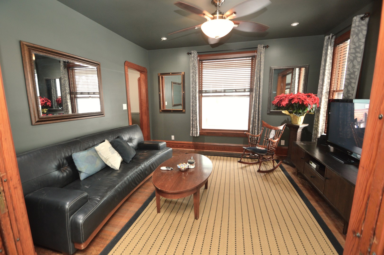 2626 Union Street Blue Island, IL 60406 - Photo 12 of 32 a living room with furniture fireplace and flat screen tv