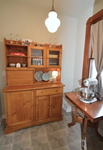 $2,800 | 2626 Union Street, Blue Island, IL 60406