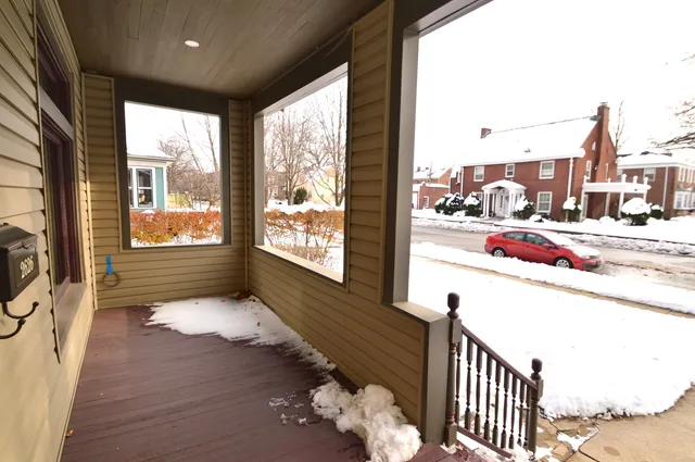 $2,800 | 2626 Union Street, Blue Island, IL 60406