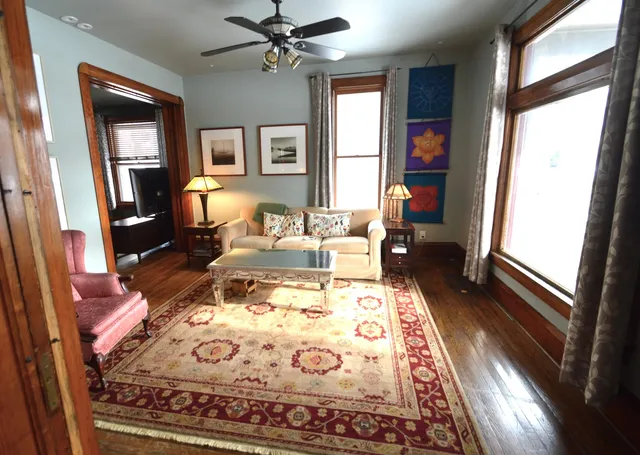 $2,800 | 2626 Union Street, Blue Island, IL 60406