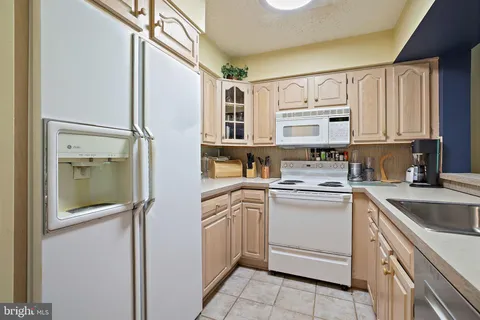 $269,900 | 1704 North Park Drive, Unit A313, Wilmington, DE 19806
