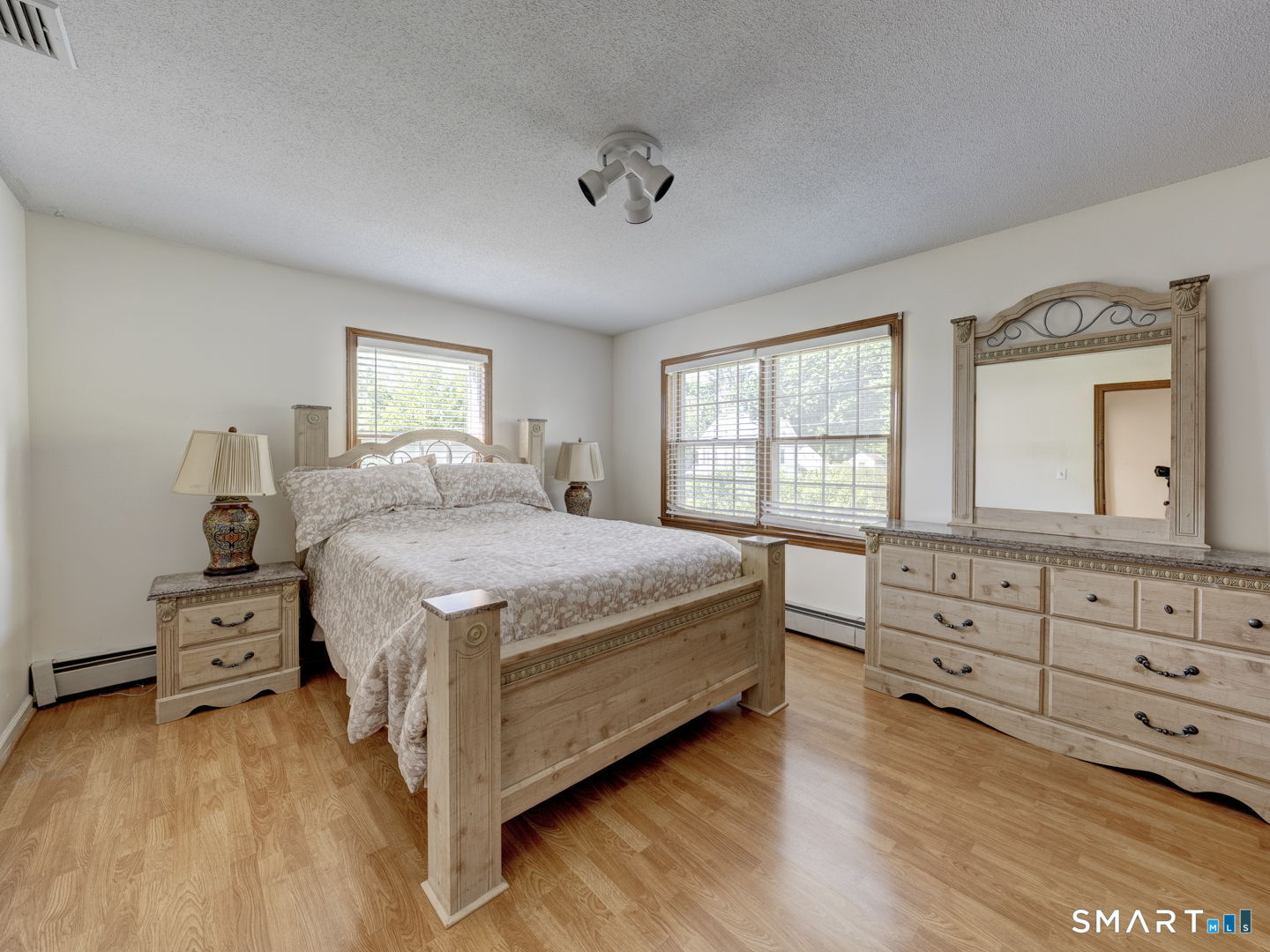 43 Raynor Street Southington, CT 06489 - Photo 21 of 38