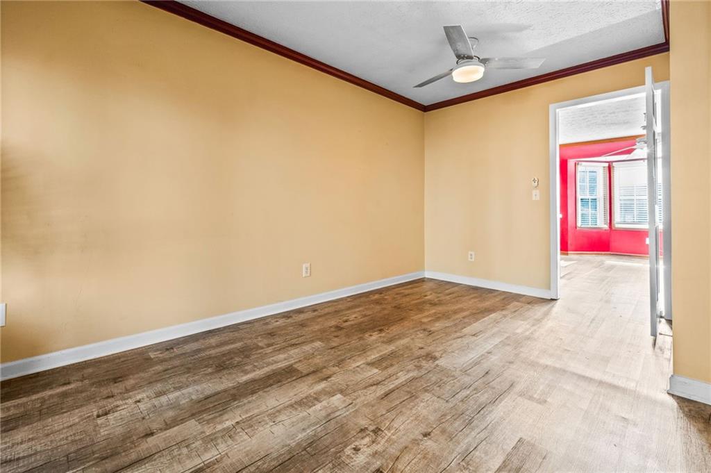 805 Manning Way Southwest Marietta, GA 30064 - Photo 25 of 35 a view of livingroom with kitchen