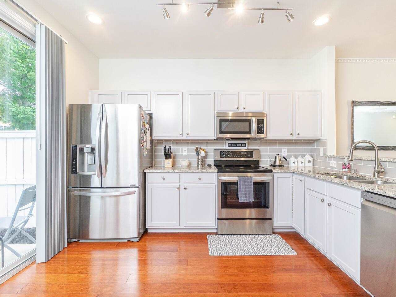 1715 Sorrell Brook Way Raleigh, NC 27609 - Photo 17 of 30 Kitchen