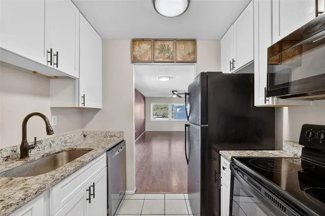 $139,000 | 1550 11th Street Northeast, Unit D7, Winter Haven, FL 33881