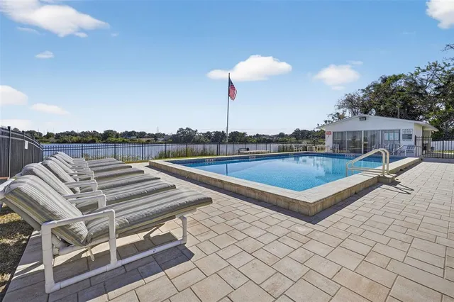 $139,000 | 1550 11th Street Northeast, Unit D7, Winter Haven, FL 33881