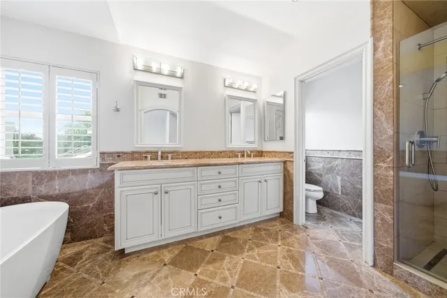 $7,000 | 8082 Centerstone Drive, Huntington Beach, CA 92646