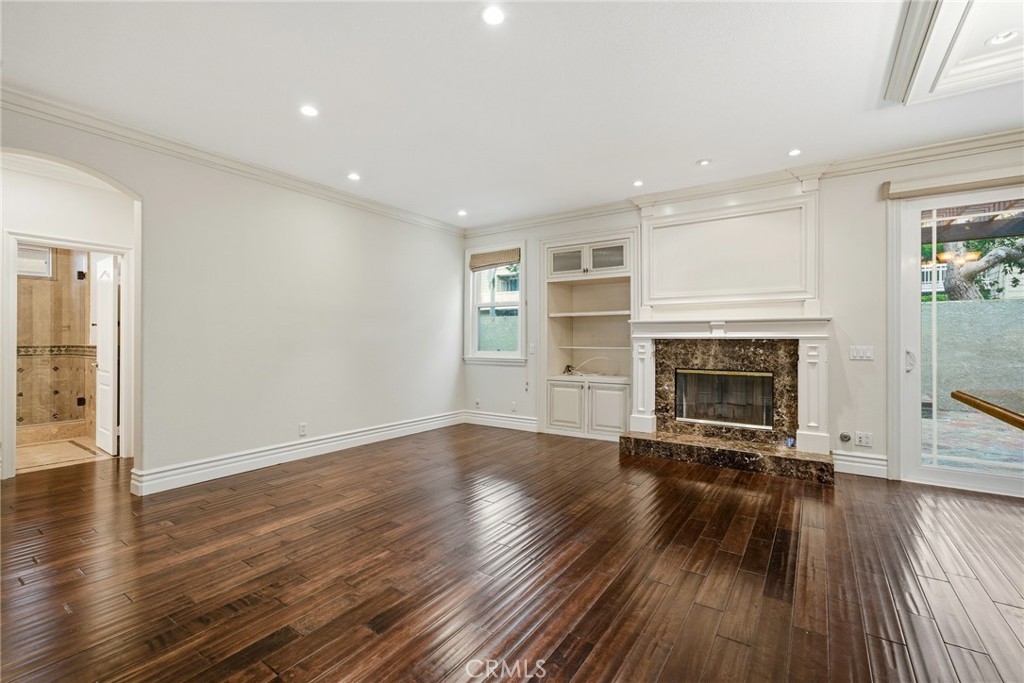 8082 Centerstone Drive Huntington Beach, CA 92646 - Photo 6 of 26 Family Room