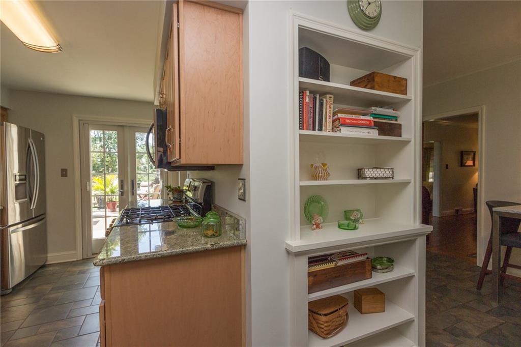 106 Darlington Road Beaver Falls, PA 15010 - Photo 8 of 23 Gallery Image 8
