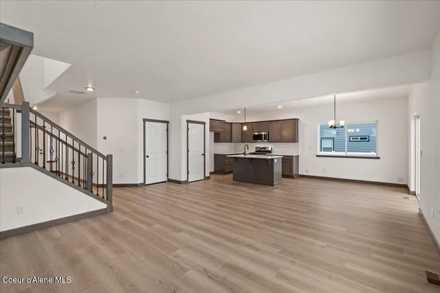 $575,900 | 2711 East Cinder Avenue, Post Falls, ID 83854