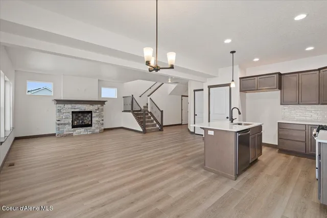 $575,900 | 2711 East Cinder Avenue, Post Falls, ID 83854