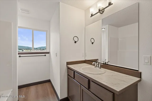 $575,900 | 2711 East Cinder Avenue, Post Falls, ID 83854