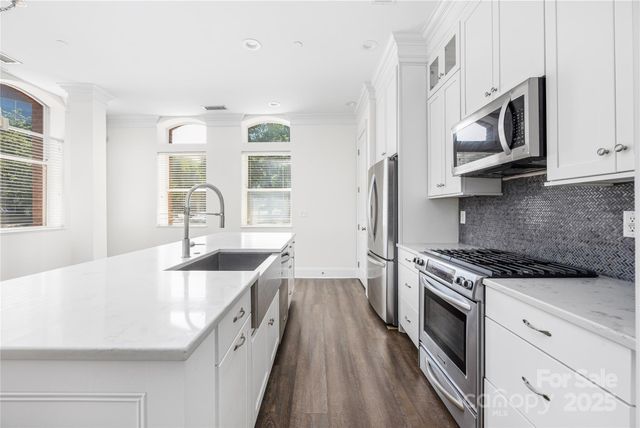 $599,000 | 229 North Church Street, Unit 100, Charlotte, NC 28202