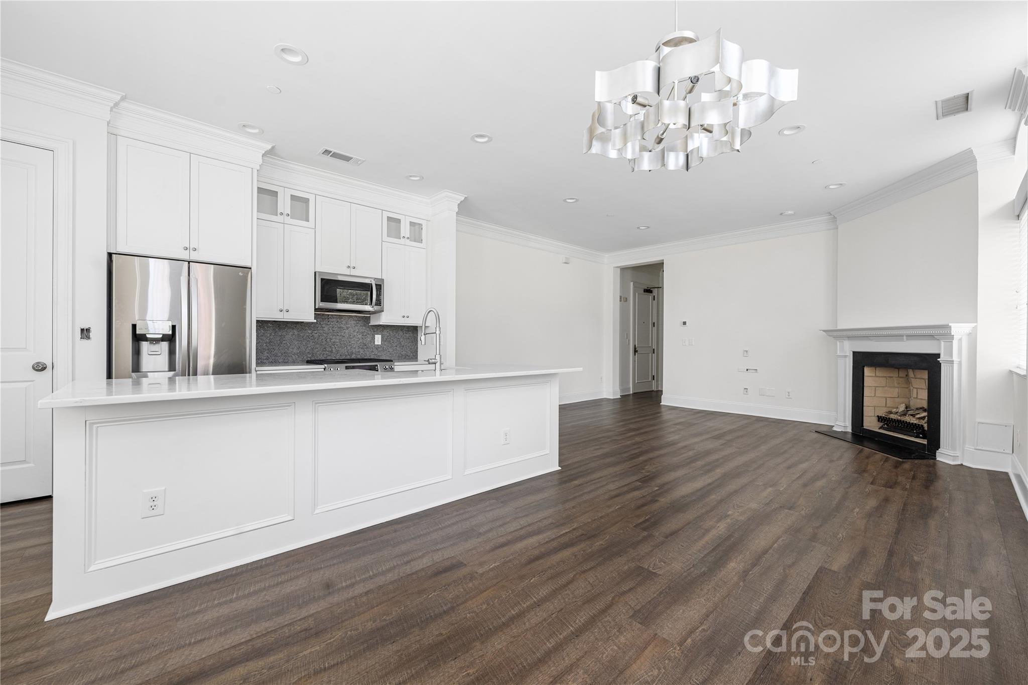 229 North Church Street, Unit 100 Charlotte, NC 28202 - Photo 31 of 48