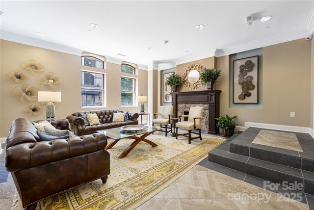 $599,000 | 229 North Church Street, Unit 100, Charlotte, NC 28202