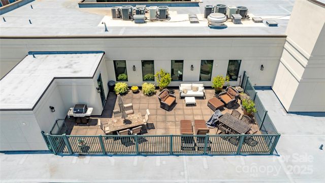 $599,000 | 229 North Church Street, Unit 100, Charlotte, NC 28202