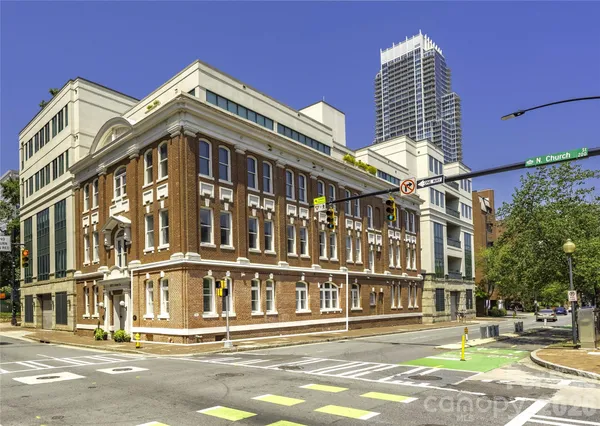 $499,000 | 229 North Church Street, Unit 100, Charlotte, NC 28202