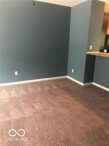 $1,900 | 11705 Chant Lane, Unit 7, Zionsville, IN 46077