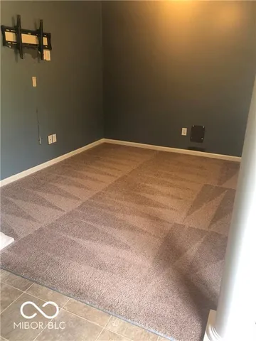 $1,900 | 11705 Chant Lane, Unit 7, Zionsville, IN 46077