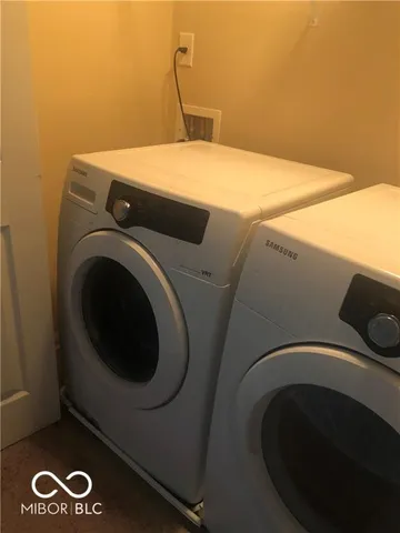 $1,900 | 11705 Chant Lane, Unit 7, Zionsville, IN 46077