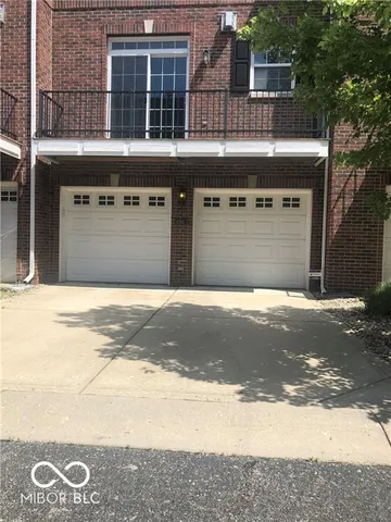 $1,900 | 11705 Chant Lane, Unit 7, Zionsville, IN 46077