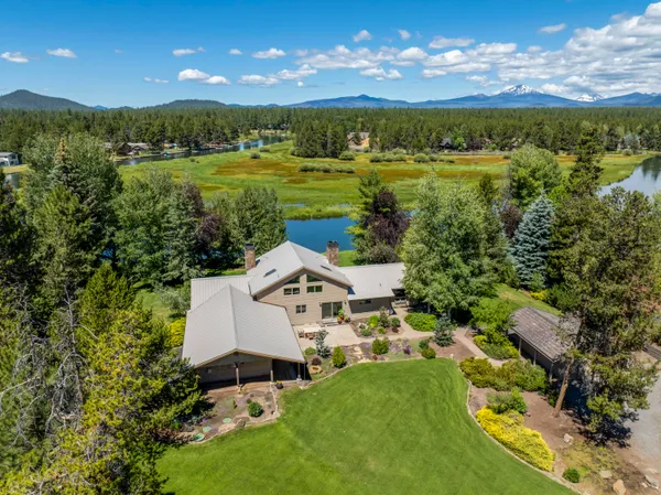 $2,250,000 | 55635 Gatehouse Lane, Bend, OR 97707
