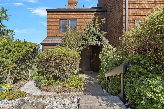 $950,000 | 12 Ridgeview Court, Sausalito, CA 94965
