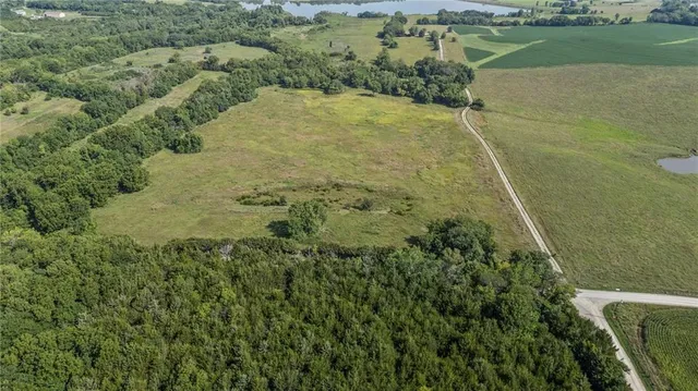 $1,650,000 | 1548 North 800 Road, Baldwin City, KS 66006