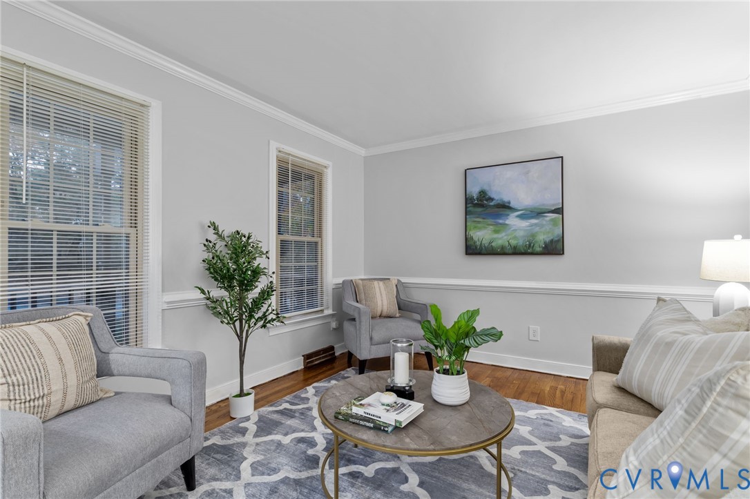 12601 Cottage Mill Road Midlothian, VA 23114 - Photo 40 of 50 a living room with furniture and a potted plant