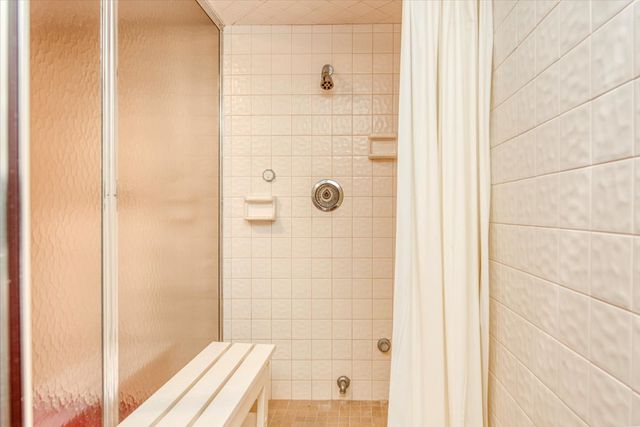 $599,900 | 105 North Craigie Lane, Inverness, IL 60067