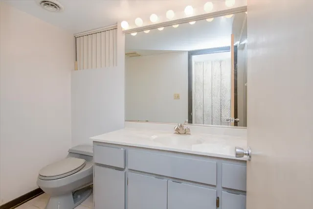 $599,900 | 105 North Craigie Lane, Inverness, IL 60067