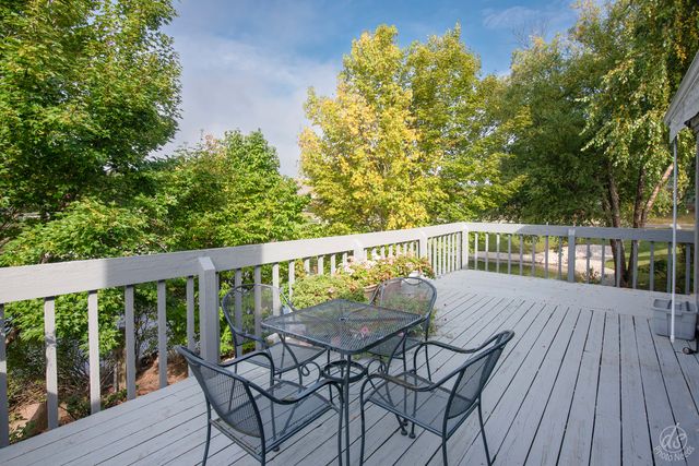 $599,900 | 105 North Craigie Lane, Inverness, IL 60067