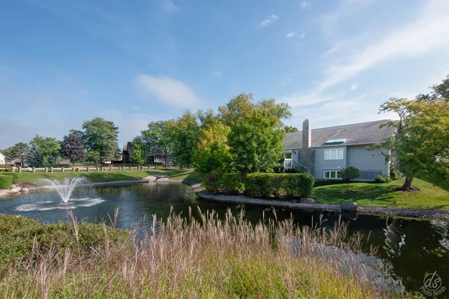 $599,900 | 105 North Craigie Lane, Inverness, IL 60067