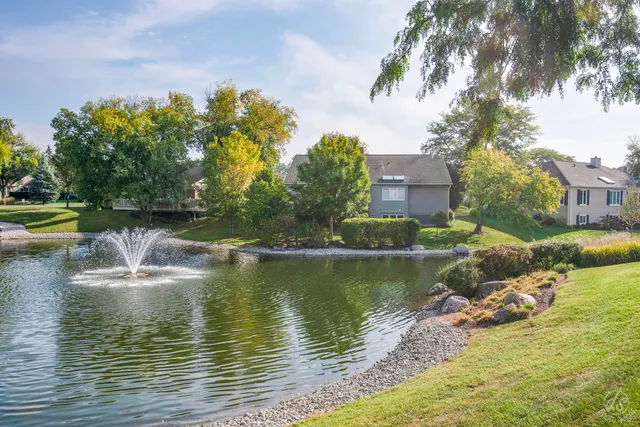 $599,900 | 105 North Craigie Lane, Inverness, IL 60067