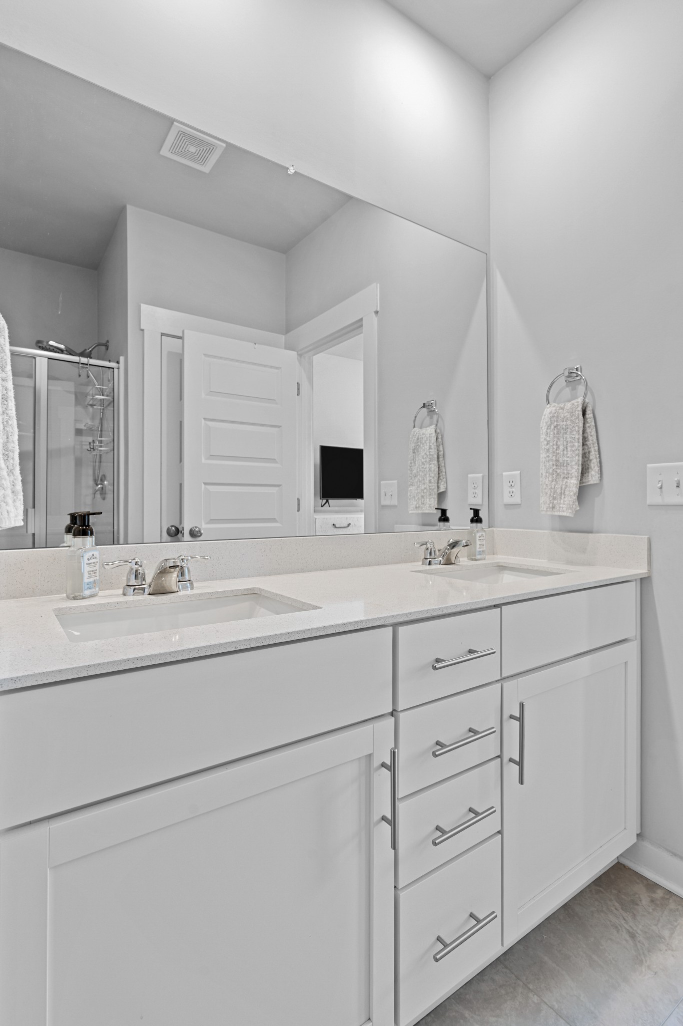 719 Mickelson Way Lebanon, TN 37087 - Photo 17 of 49