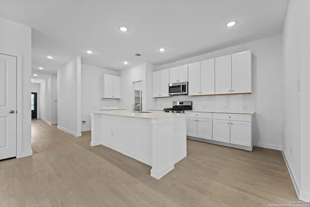 $299,900 | 14819 Taradeau, San Antonio, TX 78254