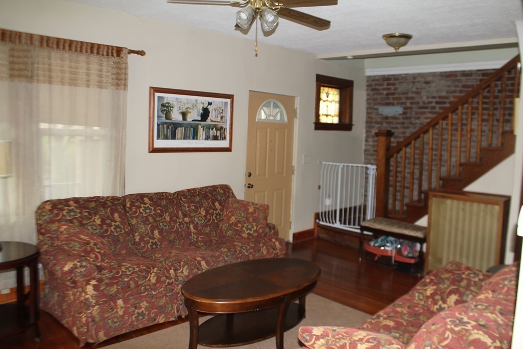 71 Silver Street West Springfield, MA 01089 - Photo 2 of 18 Gallery Image 2