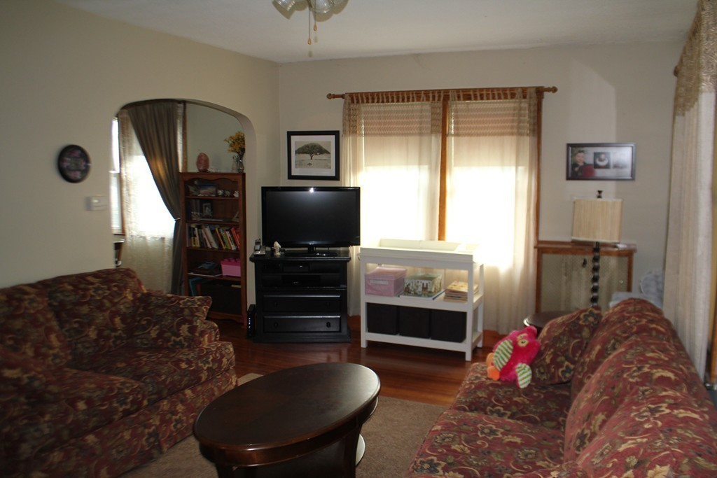 71 Silver Street West Springfield, MA 01089 - Photo 3 of 18 Gallery Image 3