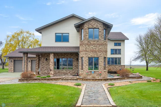 $1,200,000 | 6435 172nd Avenue Southeast, Colfax, ND 58018