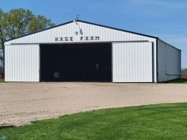 $1,200,000 | 6435 172nd Avenue Southeast, Colfax, ND 58018