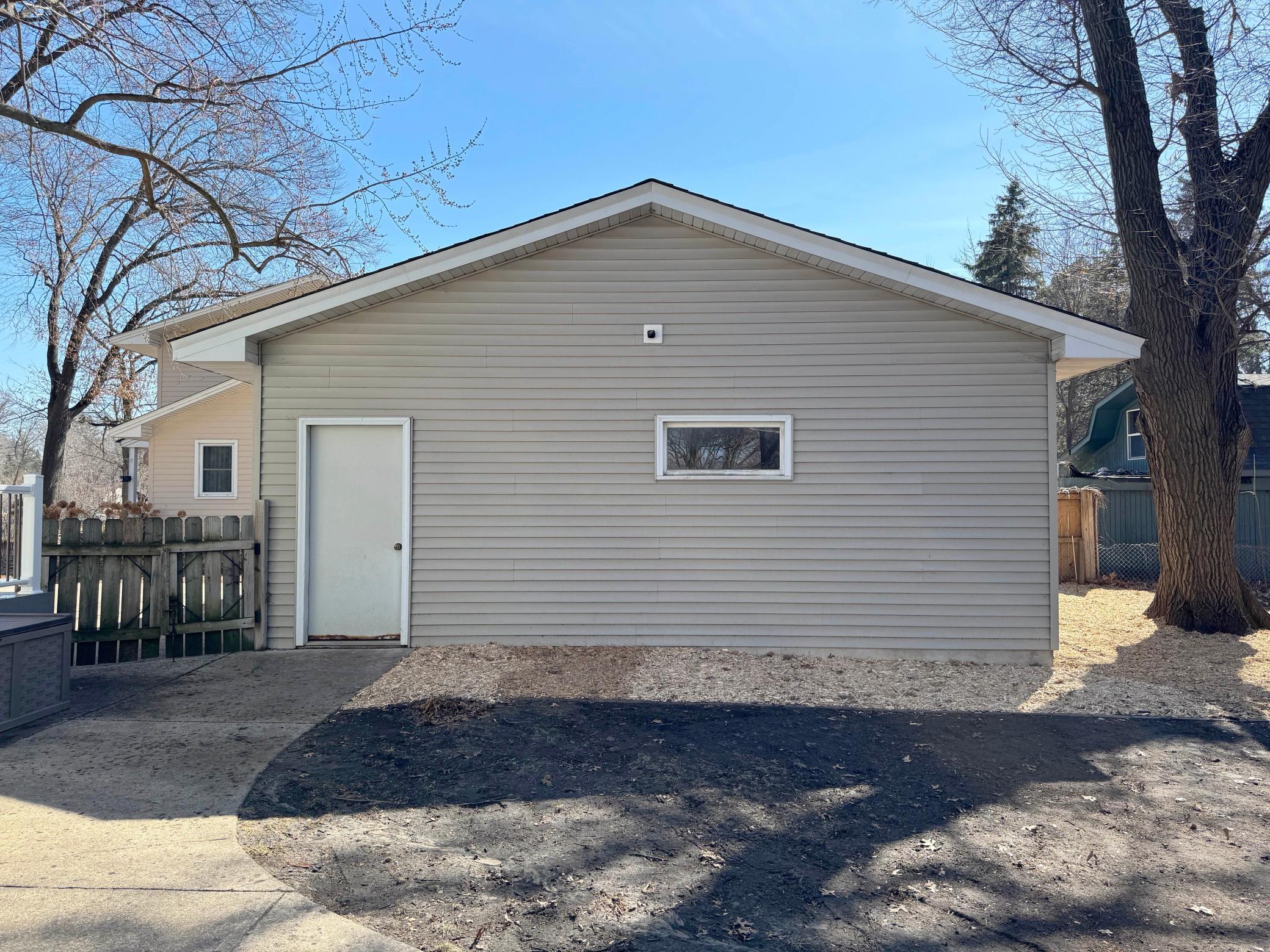 8032 Sunnyside Road Mounds View, MN 55112 - Photo 45 of 75